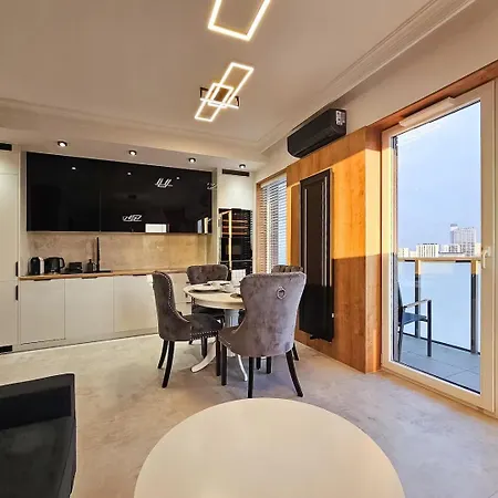 E&m Prestige - 15th Floor *